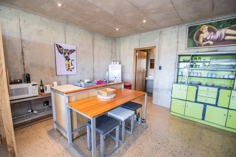 6 Bedroom Property for Sale in Port Elizabeth Central Eastern Cape